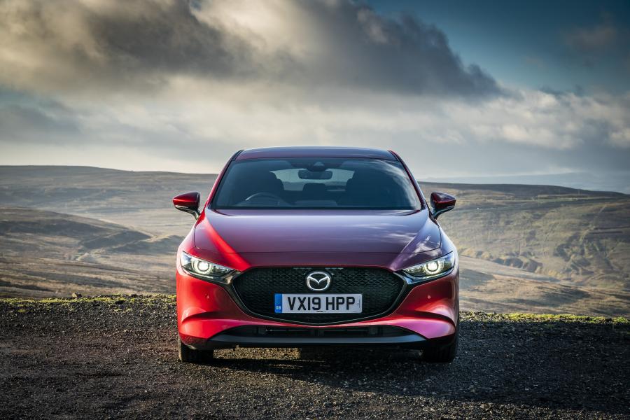  Mazda3 Skyactiv-G Sport Lux Hatchback 2019 года  (UK) (фото 21 из 91)